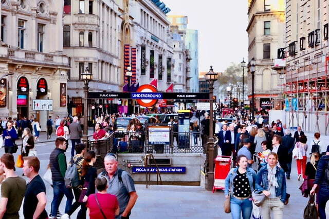 Tránsito público subterráneo de Londres
